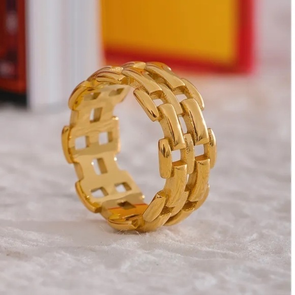 New Gold Geometric Wide Band Ring - Picture 1 of 14